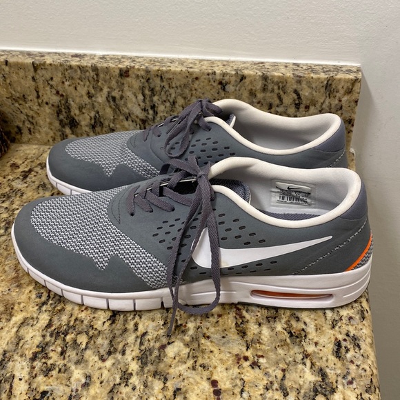 Nike Other - Nike air gym shoes mens size 10 brand new